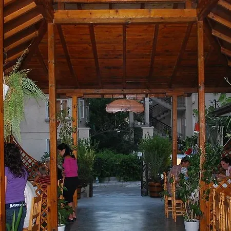 Guest house Lazur *