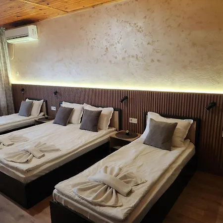 Lazur 4*